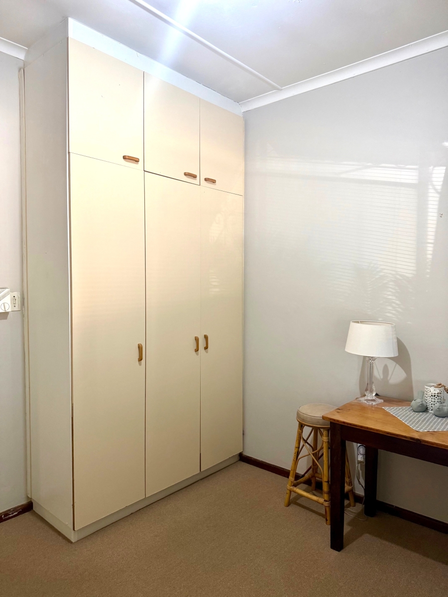 4 Bedroom Property for Sale in Amandelrug Western Cape